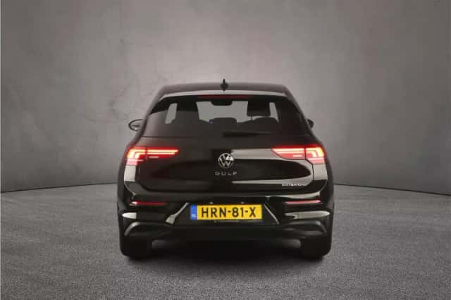 Volkswagen Golf (2025) thumbnail 7