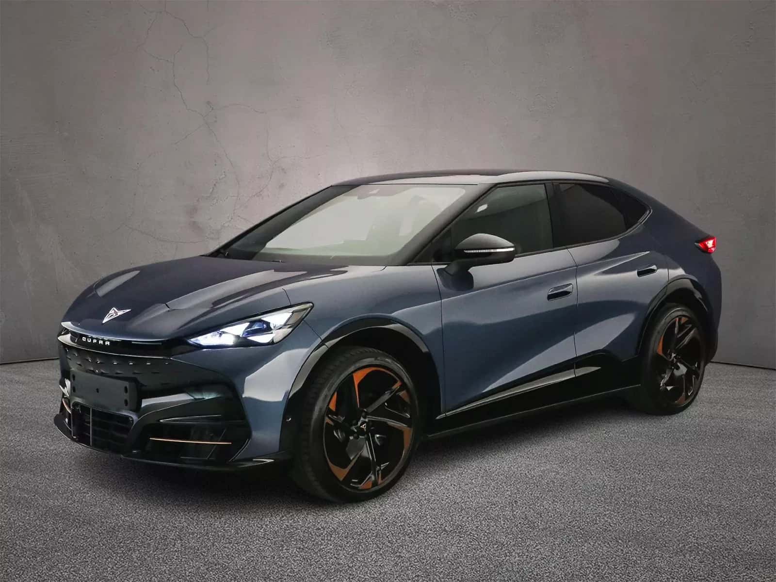 CUPRA Tavascan (2025) — foto 1