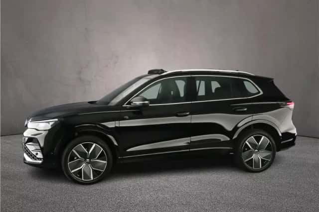 Volkswagen Tiguan (2026) thumbnail 2