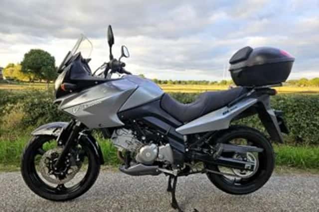 Suzuki V-STROM (2008) thumbnail 1