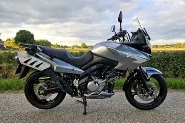 Suzuki V-STROM (2008) thumbnail 3