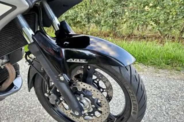 Suzuki V-STROM (2008) thumbnail 5