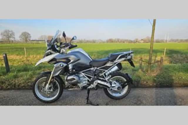BMW R (2013) thumbnail 2