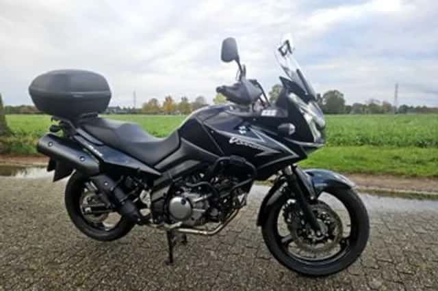 Suzuki V-STROM (2010) thumbnail 4