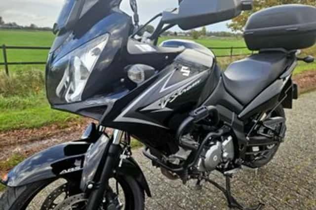 Suzuki V-STROM (2010) thumbnail 5