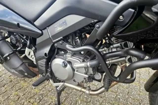 Suzuki V-STROM (2010) thumbnail 6