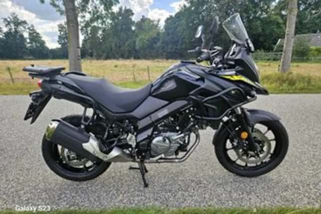 Suzuki V-STROM (2023) thumbnail 3