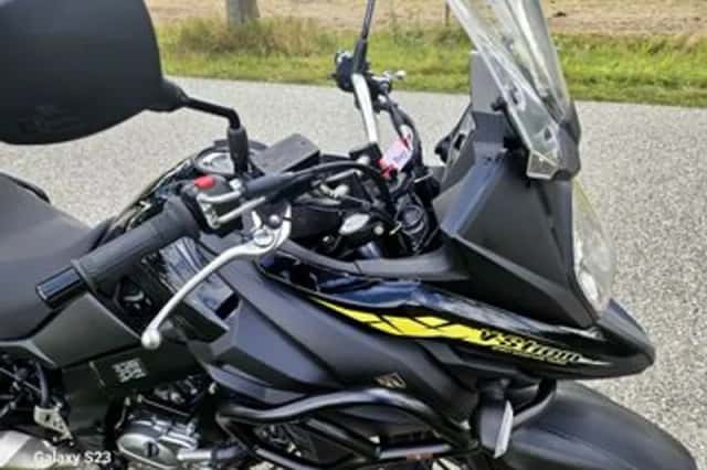 Suzuki V-STROM (2023) thumbnail 6