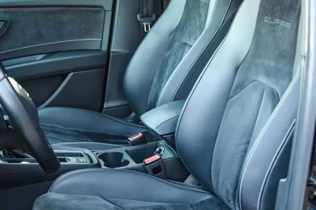 SEAT Leon (2019) thumbnail 4
