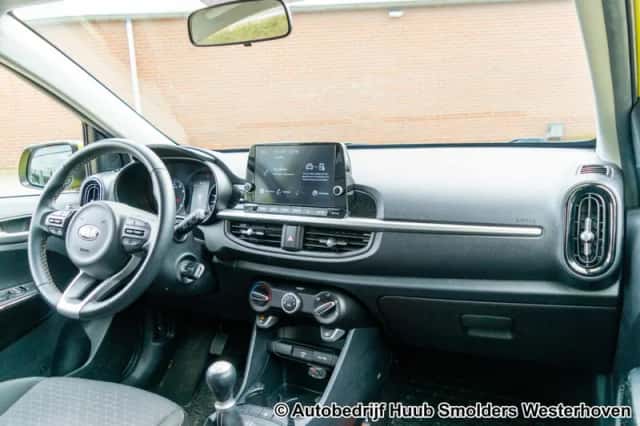 Kia Picanto (2020) thumbnail 4