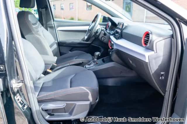 SEAT Ibiza (2021) thumbnail 4