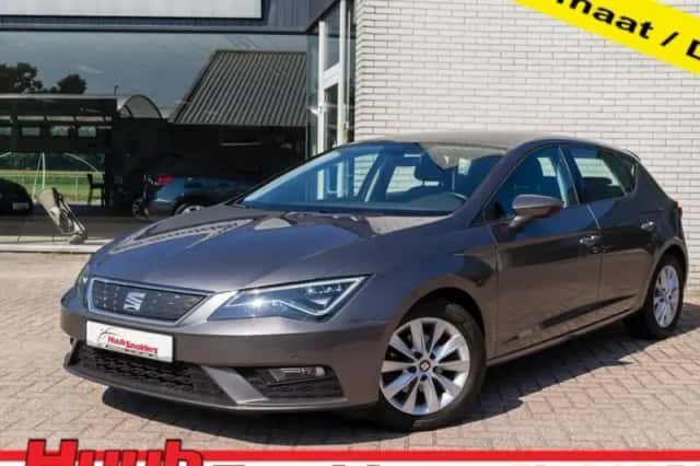 SEAT Leon (2017) thumbnail 1