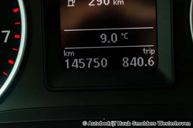 Volkswagen Tiguan (2015) thumbnail 6