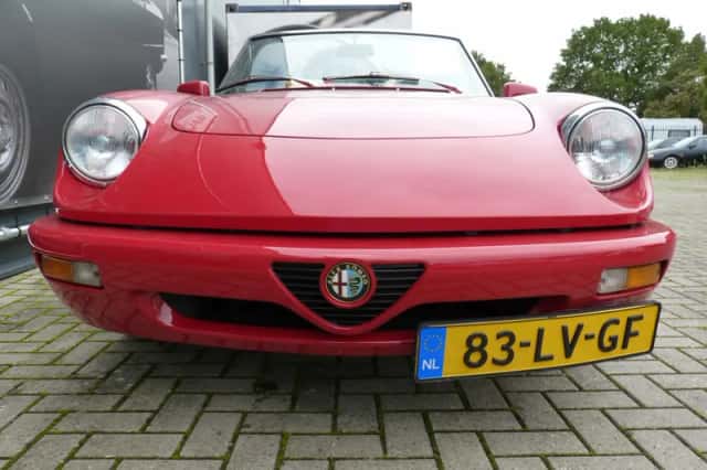 Alfa Romeo Spider (1992) thumbnail 2