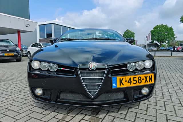Alfa Romeo Spider (2010) thumbnail 2