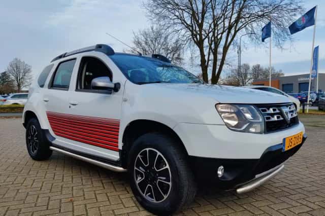 Dacia Duster (2016) thumbnail 6