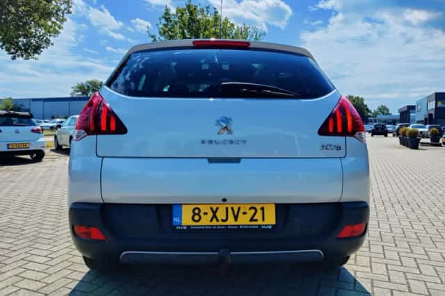 Peugeot 3008 (2014) thumbnail 4