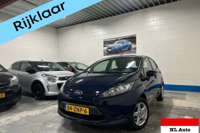 Ford Fiesta (2012) thumbnail 1