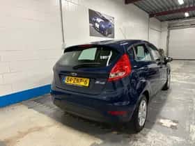 Ford Fiesta (2012) thumbnail 4