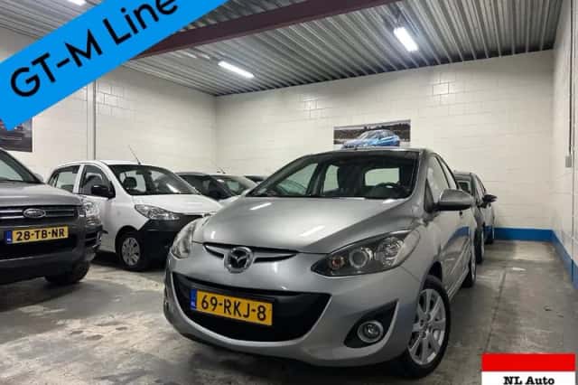 Mazda 2 (2011) thumbnail 1