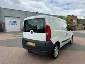 Opel Combo (2013) thumbnail 4