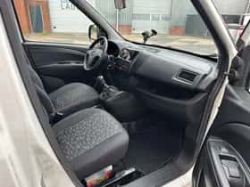 Opel Combo (2013) thumbnail 6