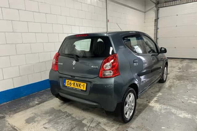 Suzuki Alto (2010) thumbnail 2