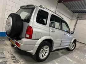 Suzuki Grand Vitara (2004) thumbnail 10