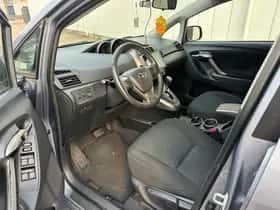Toyota Verso (2009) thumbnail 5