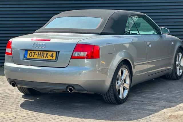 Audi A4 (2003) thumbnail 3