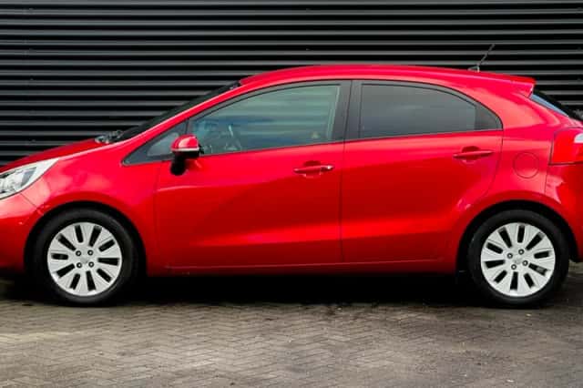 Kia Rio (2014) thumbnail 5