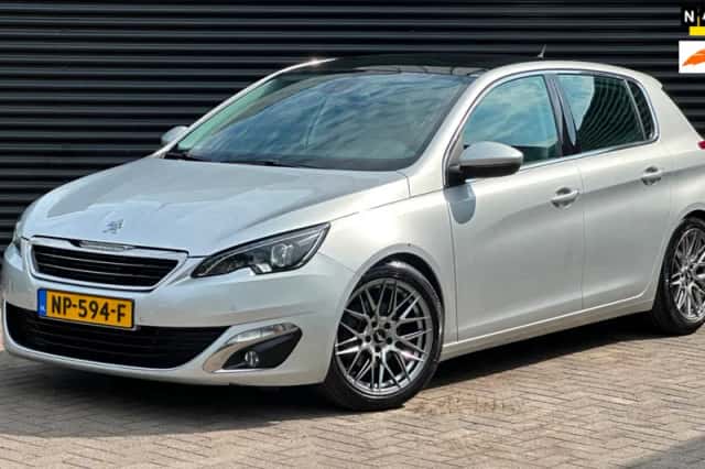 Peugeot 308 (2017) thumbnail 2