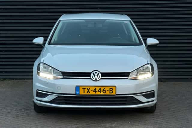 Volkswagen Golf (2017) thumbnail 6