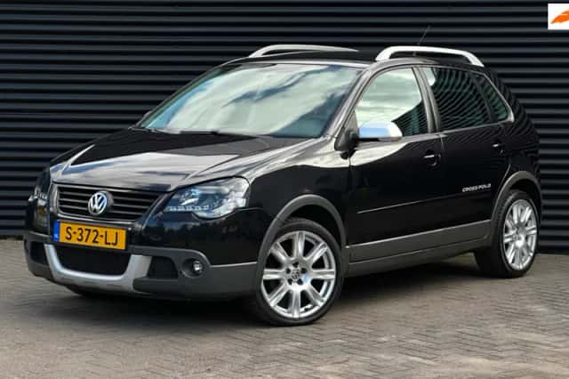 Volkswagen Polo (2006) thumbnail 2