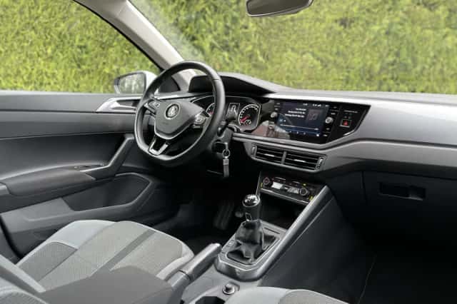 Volkswagen Polo (2019) thumbnail 2