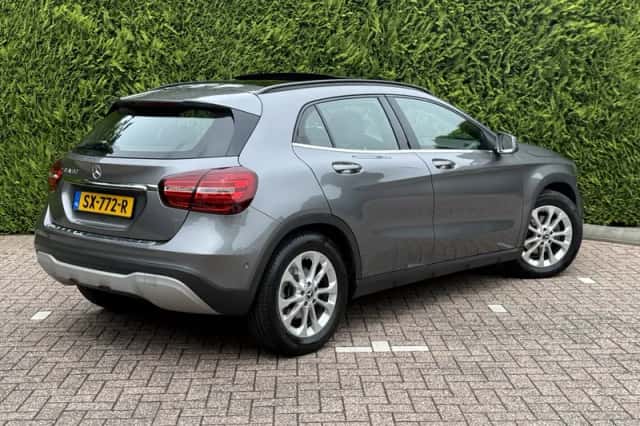 Mercedes-Benz GLA (2018) thumbnail 5