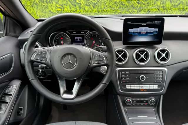 Mercedes-Benz GLA-Klasse (2018) thumbnail 6