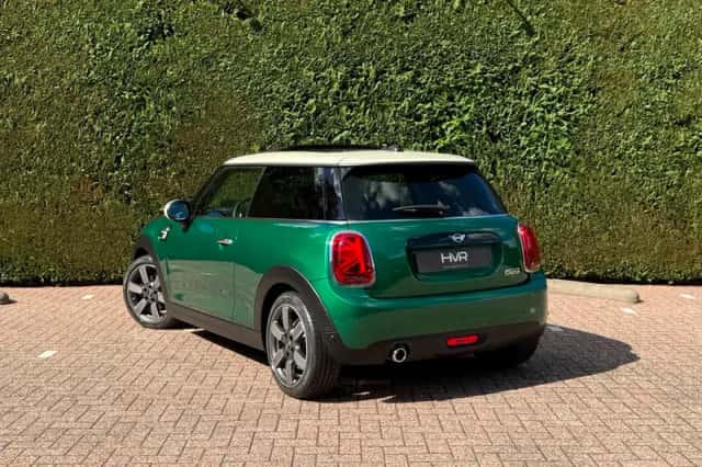 MINI Cooper (2019) thumbnail 3
