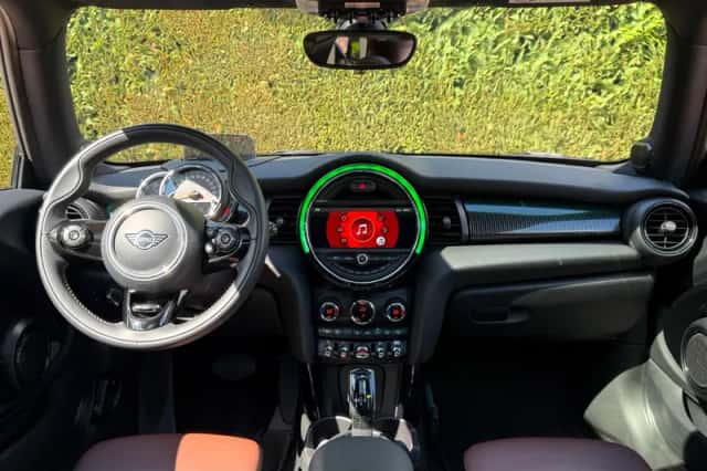 MINI Cooper (2019) thumbnail 4