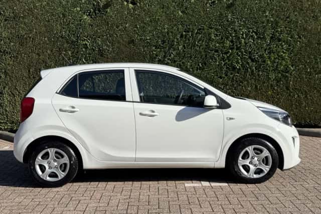 Kia Picanto (2021) thumbnail 3