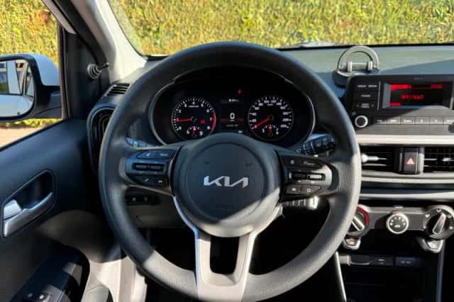 Kia Picanto (2021) thumbnail 6
