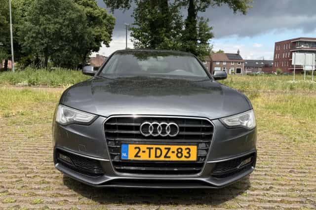 Audi A5 (2014) thumbnail 2