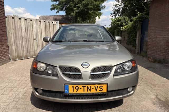 Nissan Almera (2006) thumbnail 2
