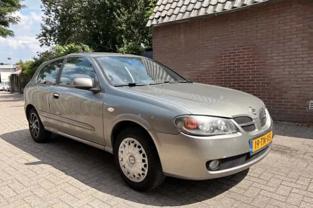 Nissan Almera (2006) thumbnail 3