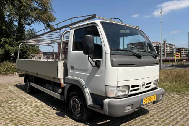 Nissan Cabstar E (2005) thumbnail 3