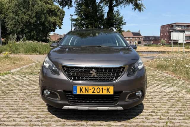 Peugeot 2008 (2016) thumbnail 2