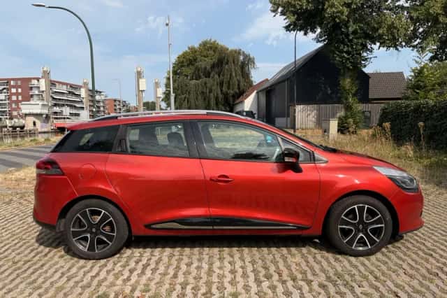 Renault Clio (2016) thumbnail 5