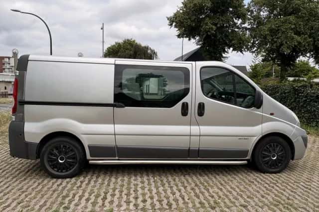 Renault Trafic (2008) thumbnail 4