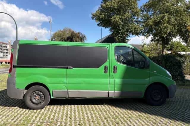 Renault Trafic (2009) thumbnail 4