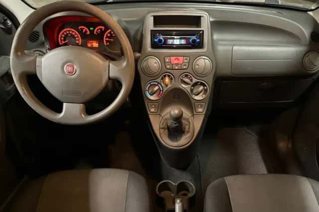 Fiat Panda (2011) thumbnail 2